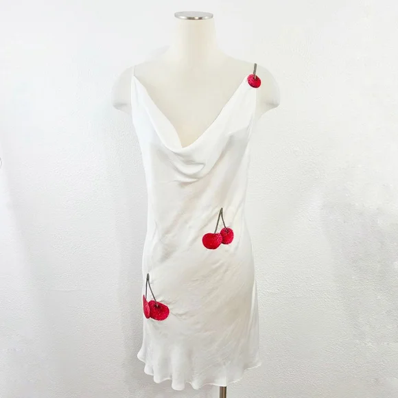 leslie amon galli mini dress Buy Leslie Amon Neutral Galli Mini Dress in Satin For Women Online